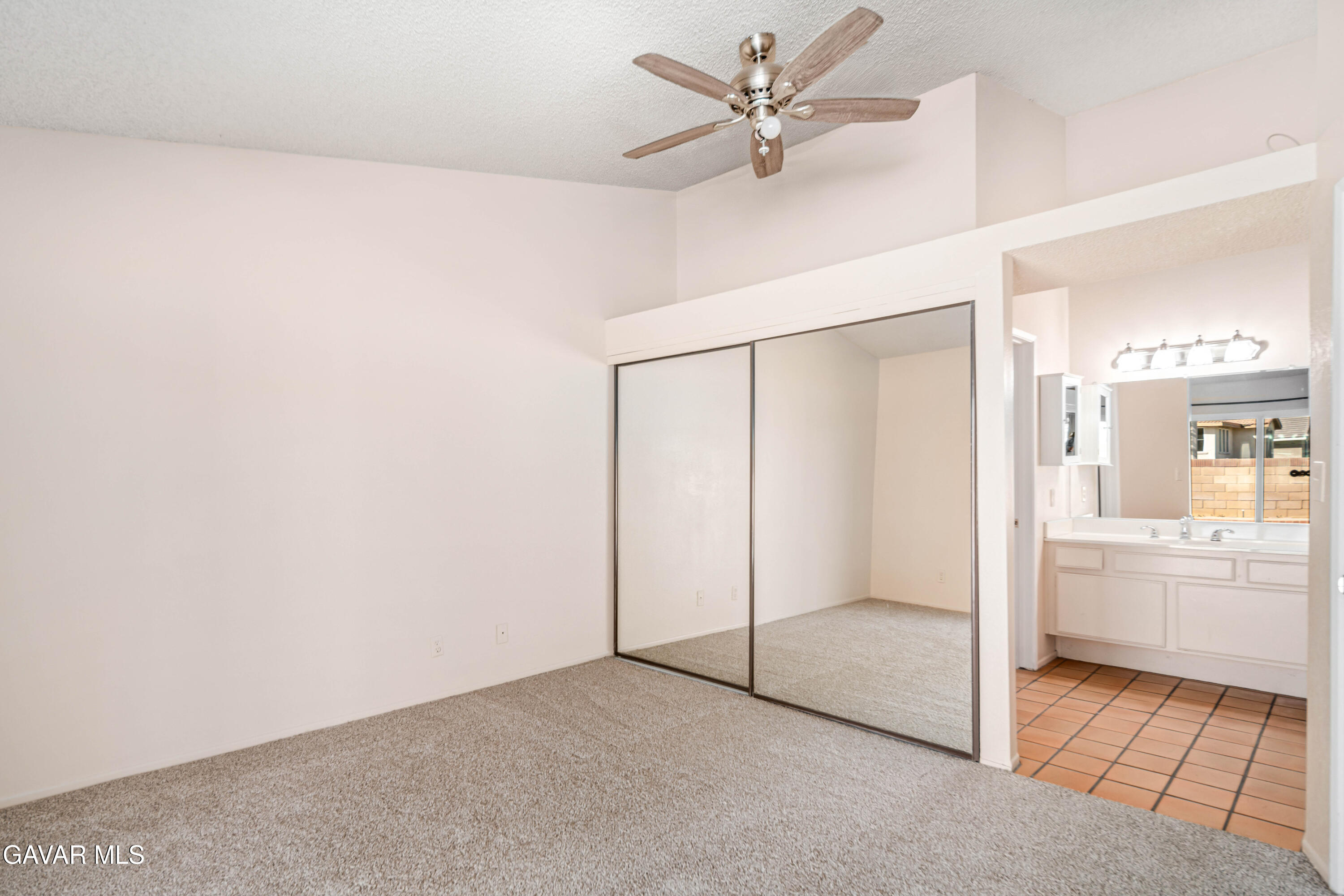 Palmdale, California 93551, United States, 4 Bedrooms Bedrooms, ,2 BathroomsBathrooms,Residential,Active,208990