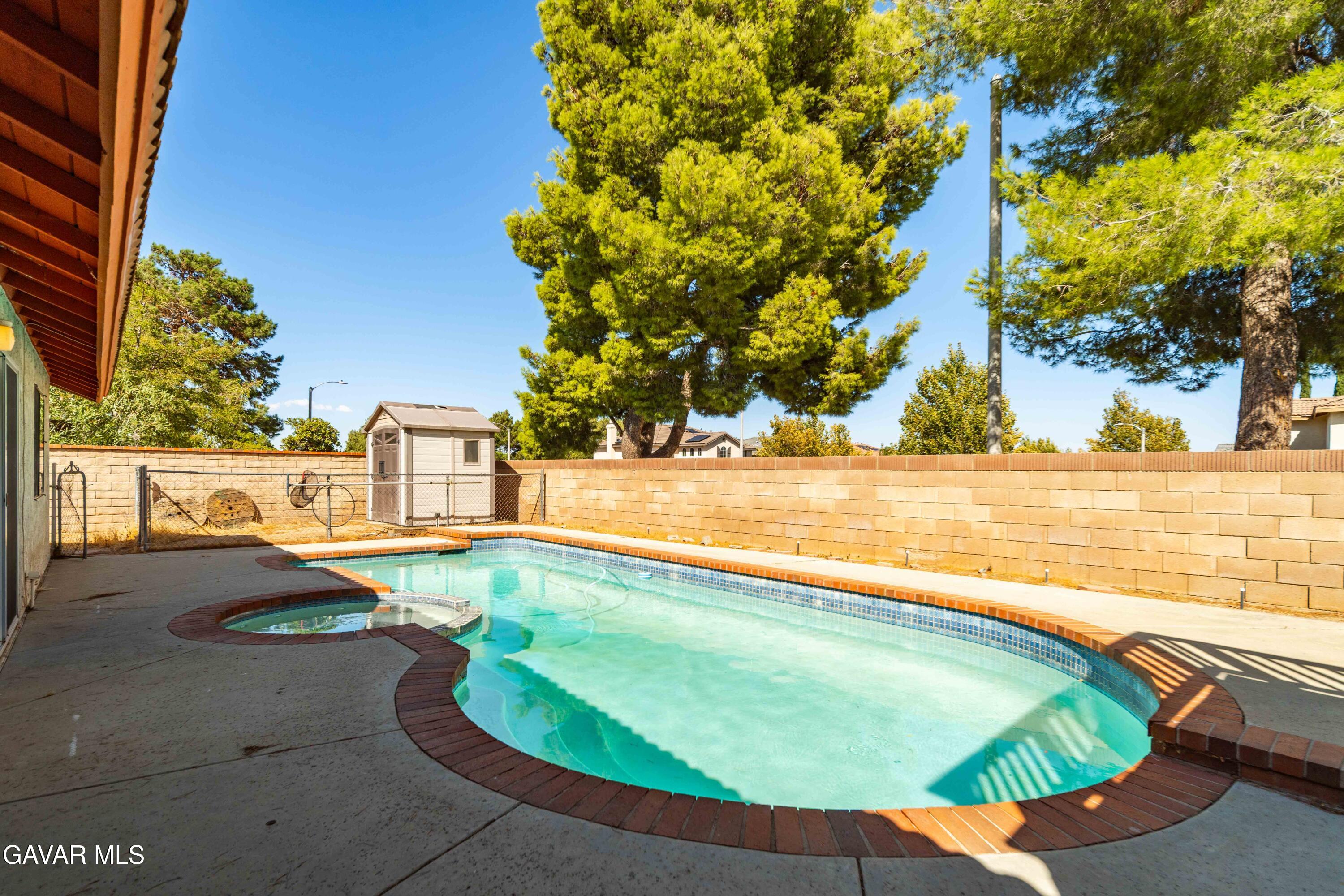 Palmdale, California 93551, United States, 4 Bedrooms Bedrooms, ,2 BathroomsBathrooms,Residential,Active,208990