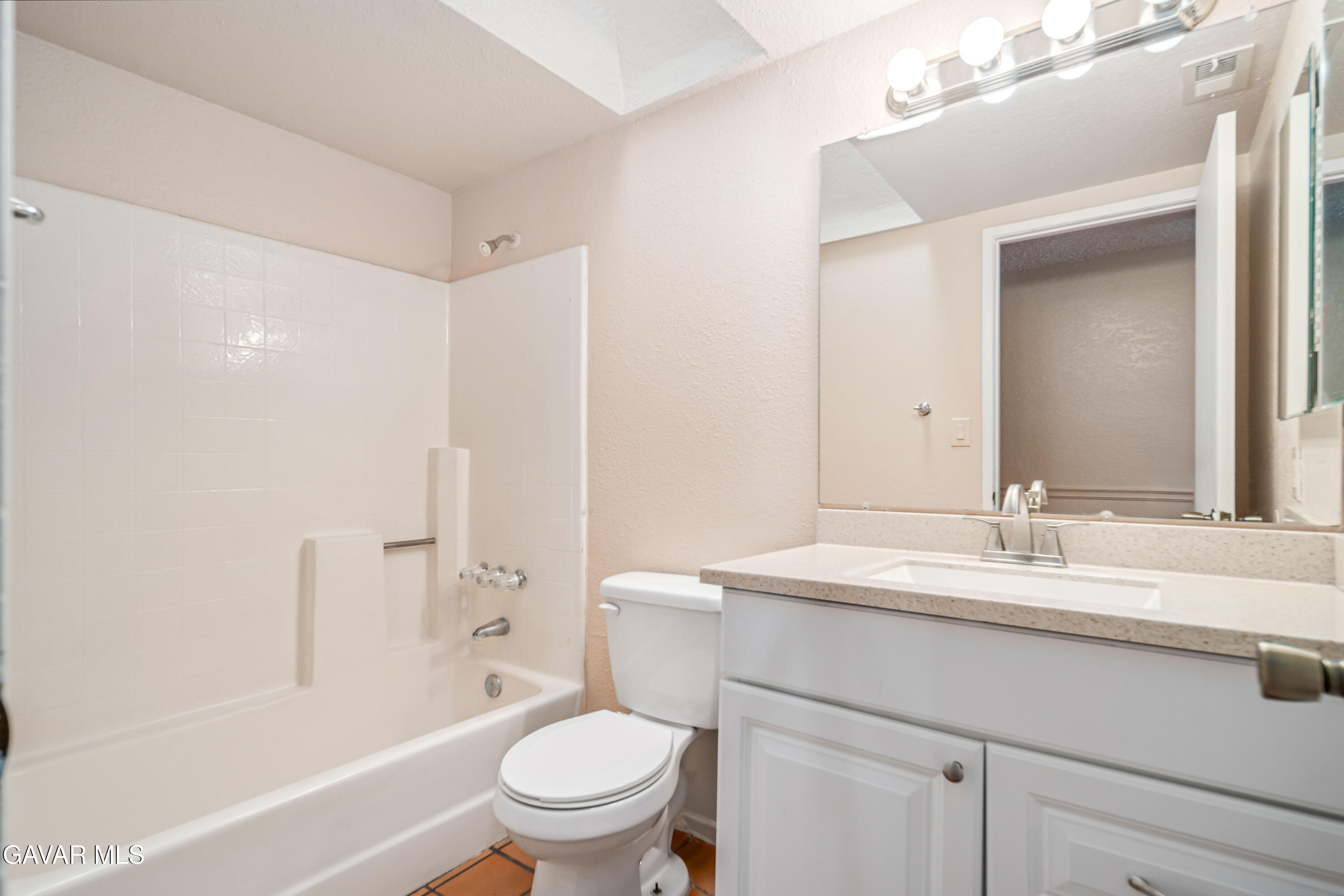 Palmdale, California 93551, United States, 4 Bedrooms Bedrooms, ,2 BathroomsBathrooms,Residential,Active,208990