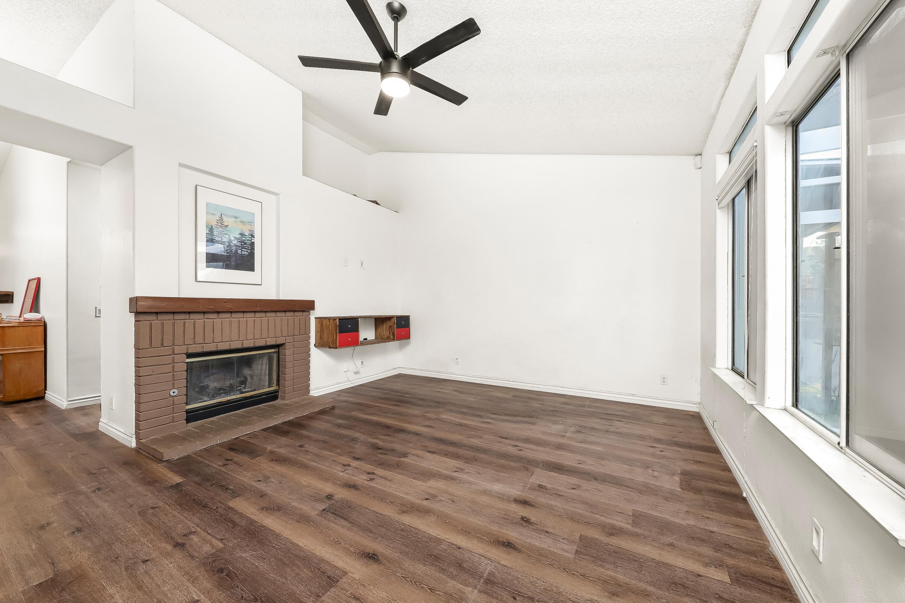 Lancaster, California 93536, United States, 3 Bedrooms Bedrooms, ,2 BathroomsBathrooms,Residential,Active,163073