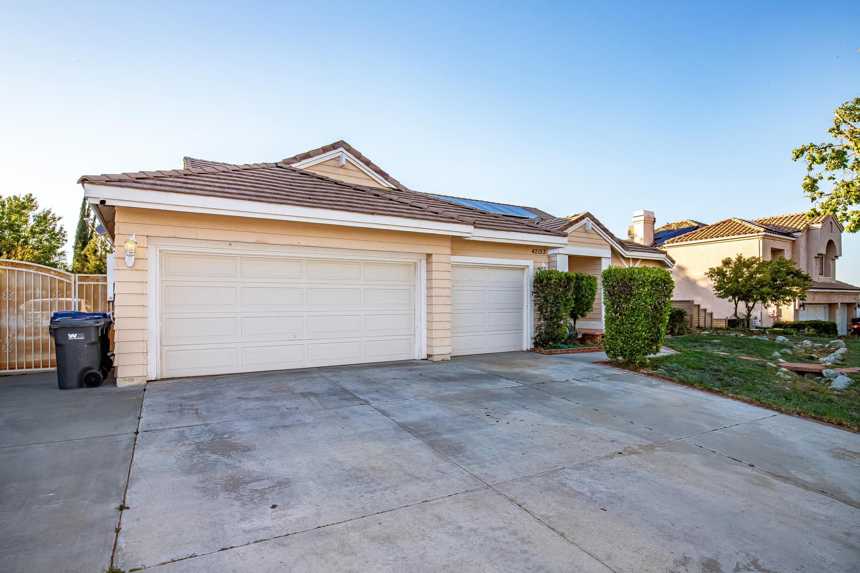 Lancaster, California 93536, United States, 3 Bedrooms Bedrooms, ,2 BathroomsBathrooms,Residential,Active,163073