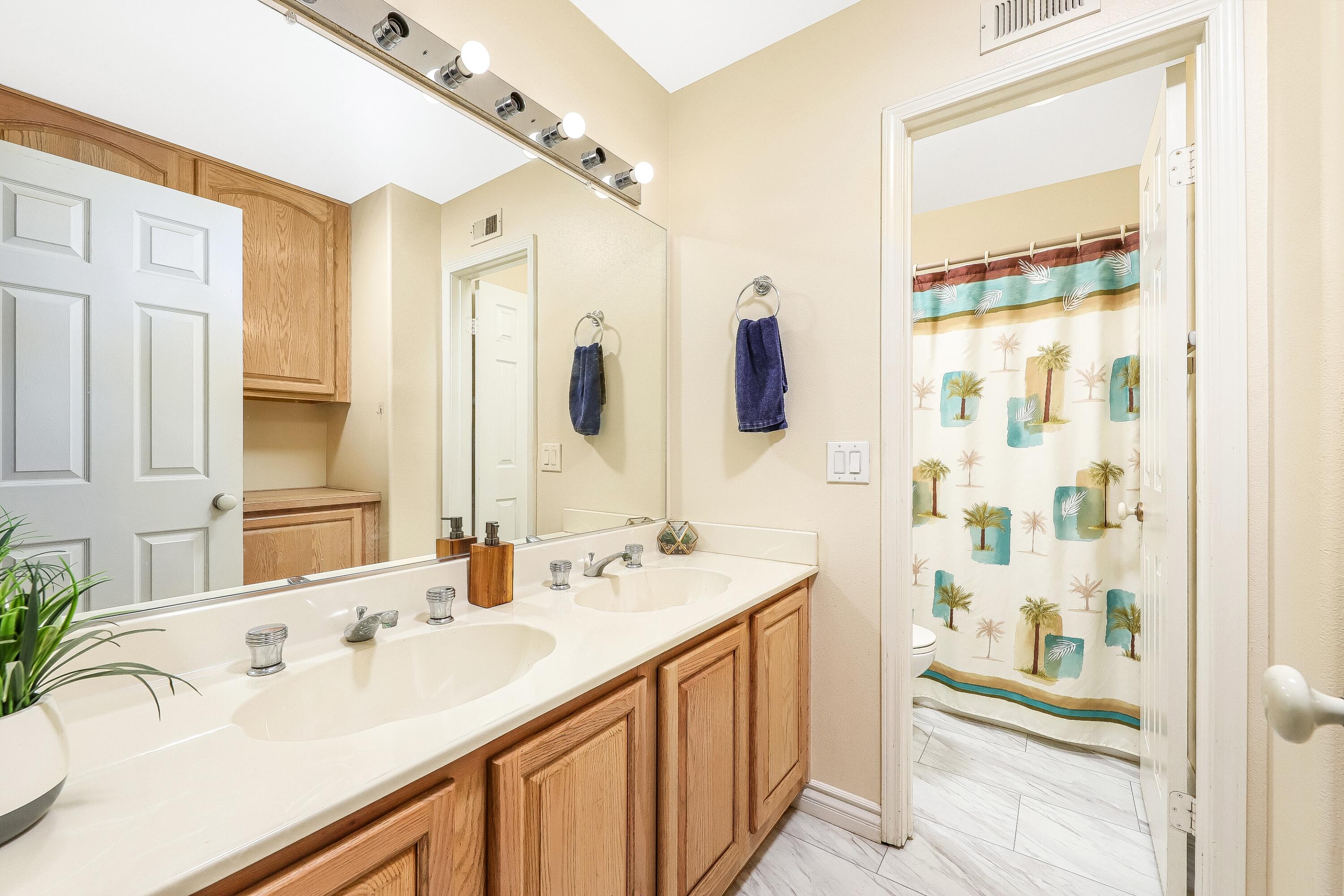 Lancaster, California 93536, United States, 3 Bedrooms Bedrooms, ,2 BathroomsBathrooms,Residential,Active,163073