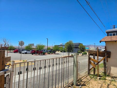 A home in Mojave