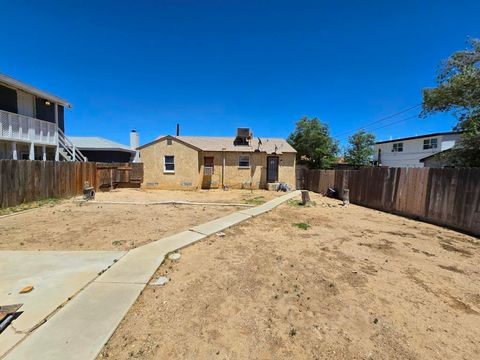 A home in Mojave