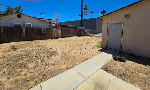 A home in Mojave