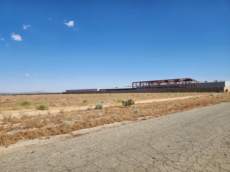 22400 Yerba Blvd, California City, CA 93505