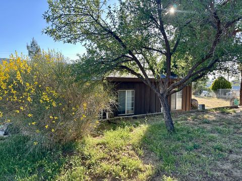 A home in Quartz Hill