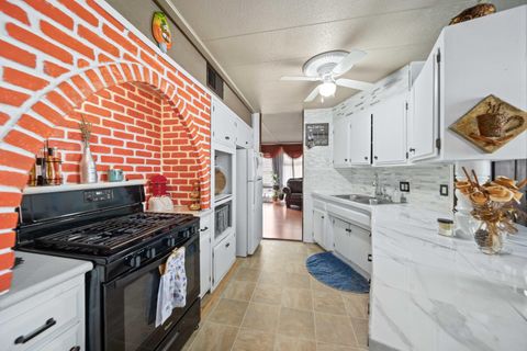 Mobile Home in Rosamond CA 3300 15th Street 8.jpg