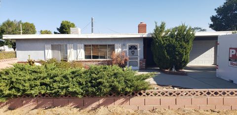 A home in Quartz Hill