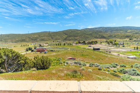 A home in Leona Valley