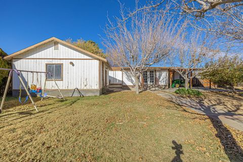 A home in Rosamond