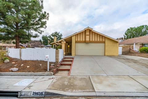 A home in Santa Clarita