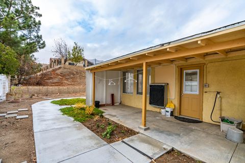 A home in Santa Clarita