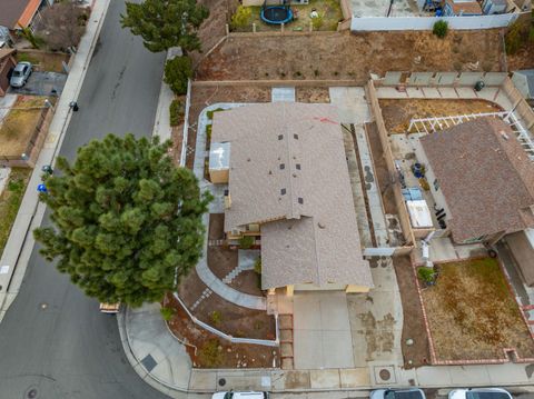 A home in Santa Clarita