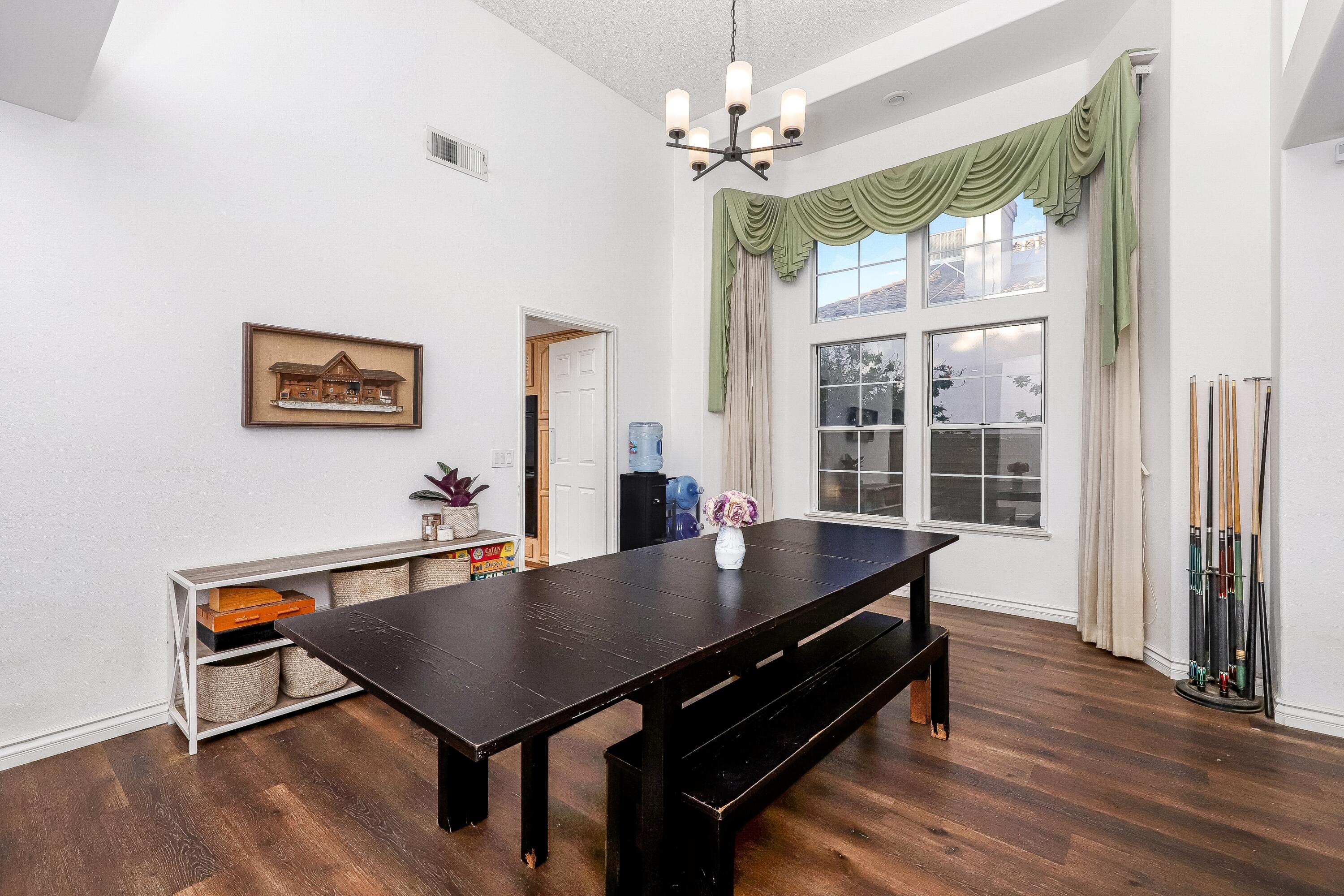 Lancaster, California 93536, United States, 3 Bedrooms Bedrooms, ,2 BathroomsBathrooms,Residential,Active,121661