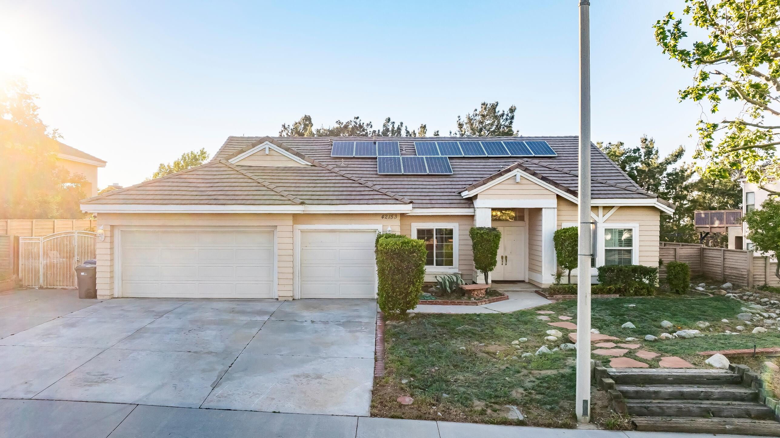 Lancaster, California 93536, United States, 3 Bedrooms Bedrooms, ,2 BathroomsBathrooms,Residential,Active,121661