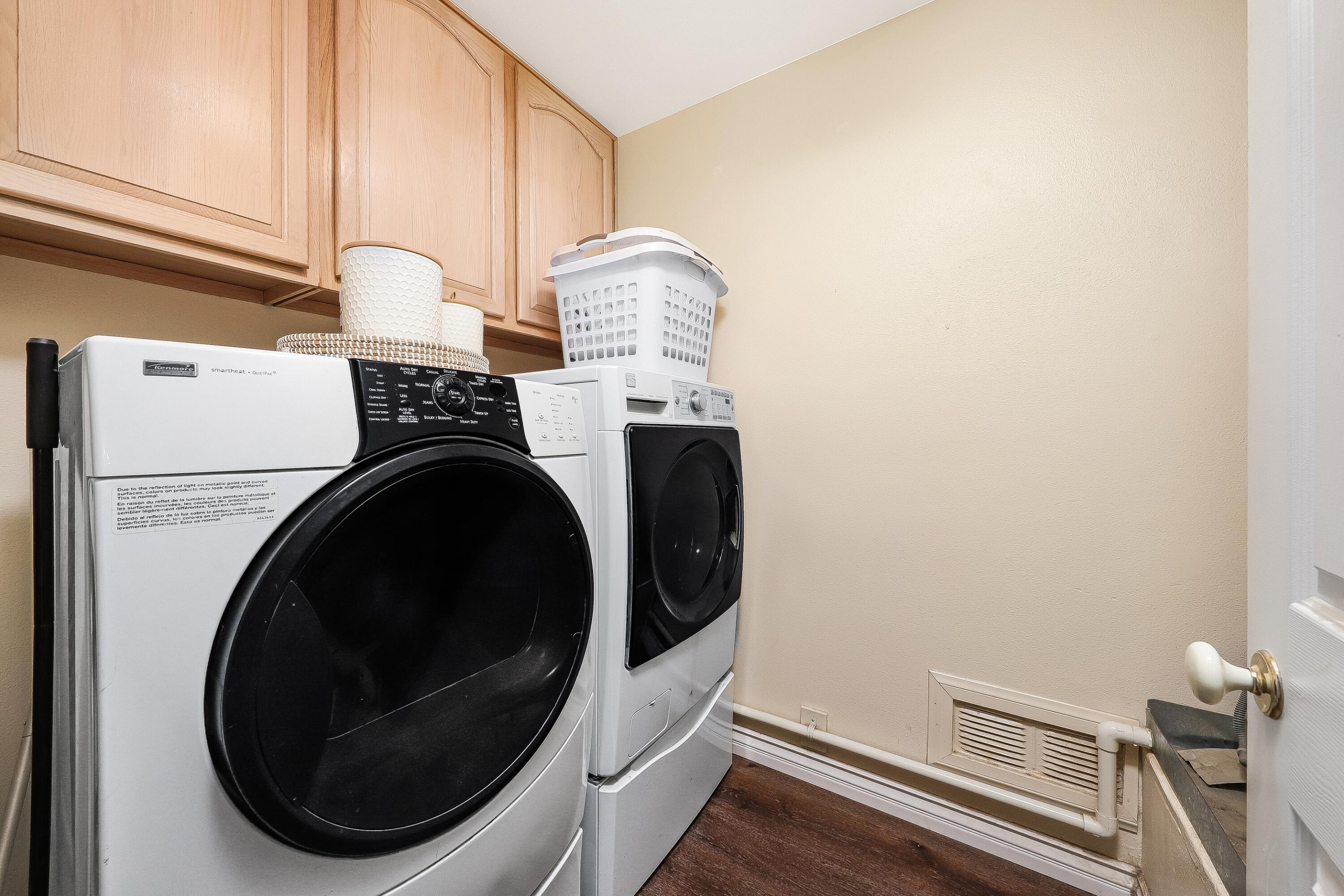 Lancaster, California 93536, United States, 3 Bedrooms Bedrooms, ,2 BathroomsBathrooms,Residential,Active,121661