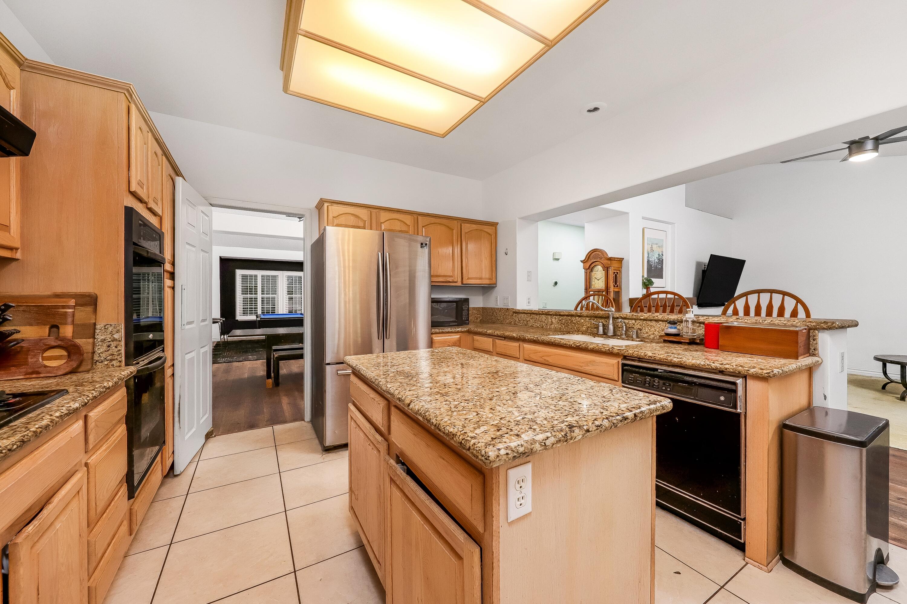 Lancaster, California 93536, United States, 3 Bedrooms Bedrooms, ,2 BathroomsBathrooms,Residential,Active,121661