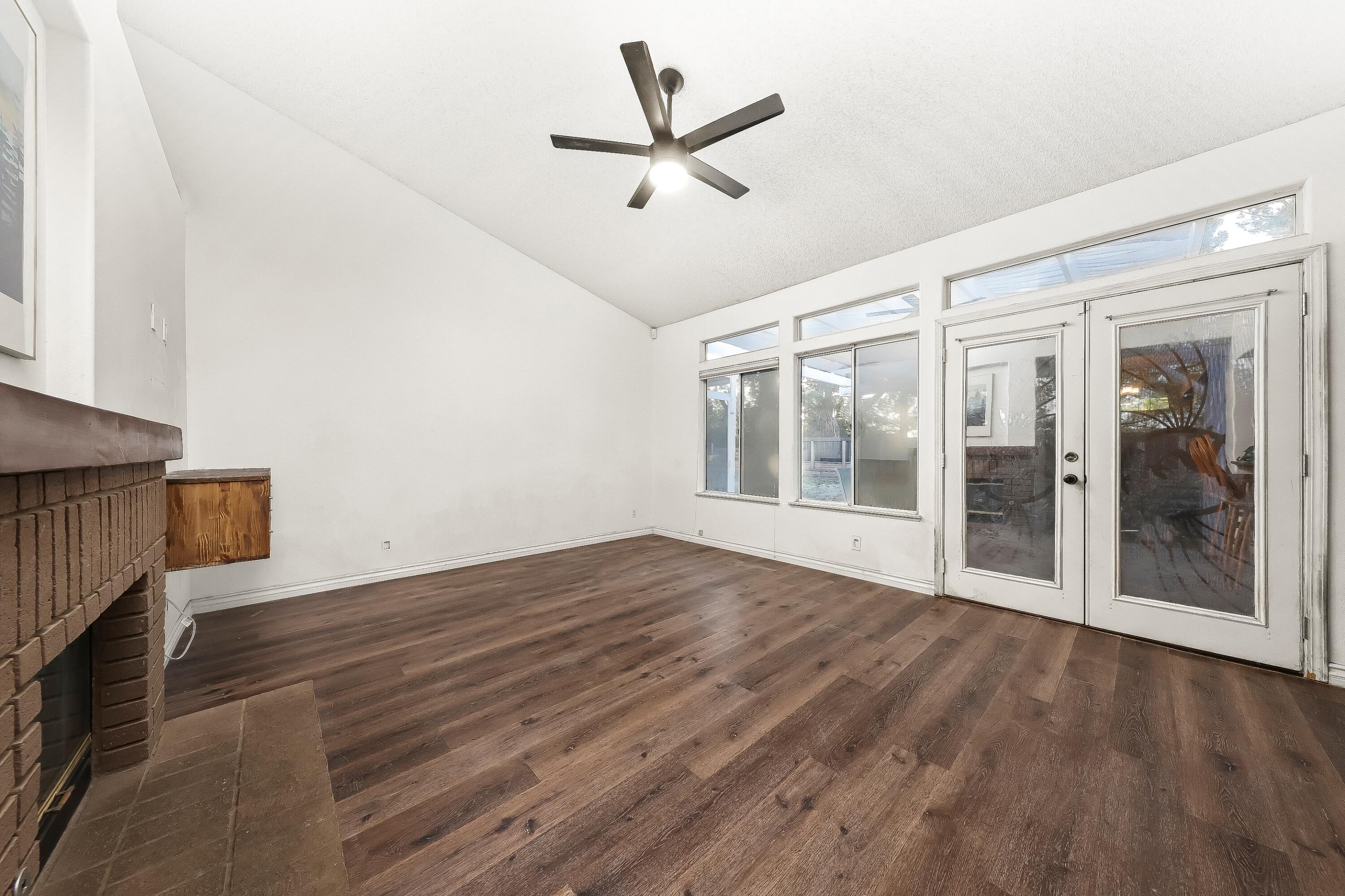 Lancaster, California 93536, United States, 3 Bedrooms Bedrooms, ,2 BathroomsBathrooms,Residential,Active,121661