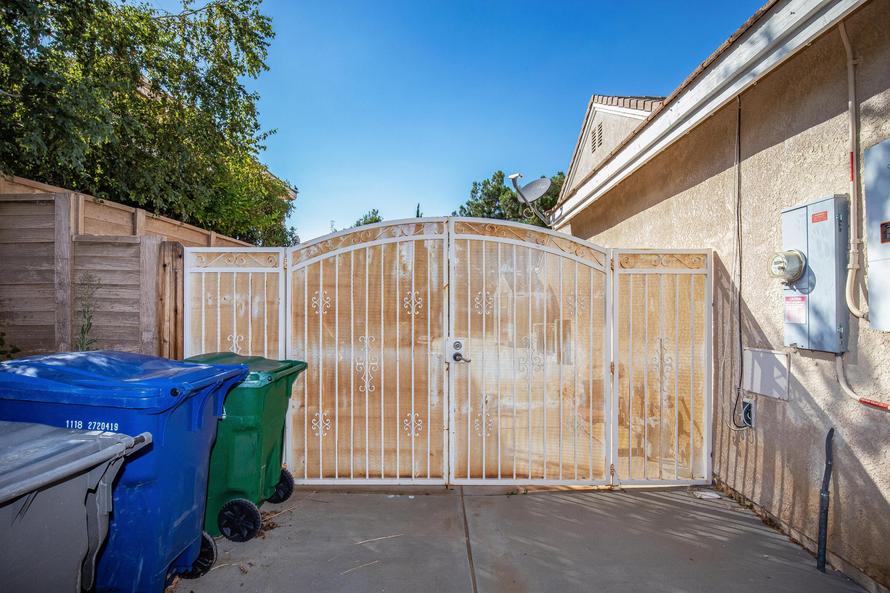 Lancaster, California 93536, United States, 3 Bedrooms Bedrooms, ,2 BathroomsBathrooms,Residential,Active,121661