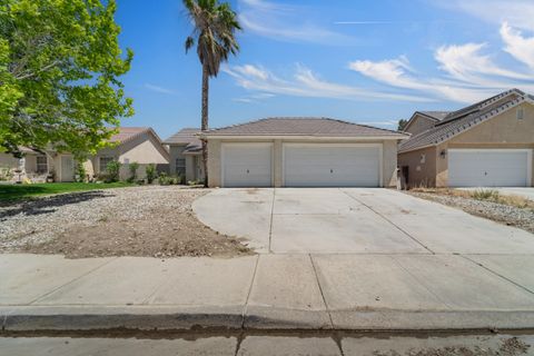 Single Family Residence in Rosamond CA 2701 Cold Creek Avenue 2.jpg