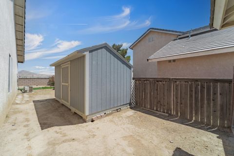 Single Family Residence in Rosamond CA 2701 Cold Creek Avenue 33.jpg