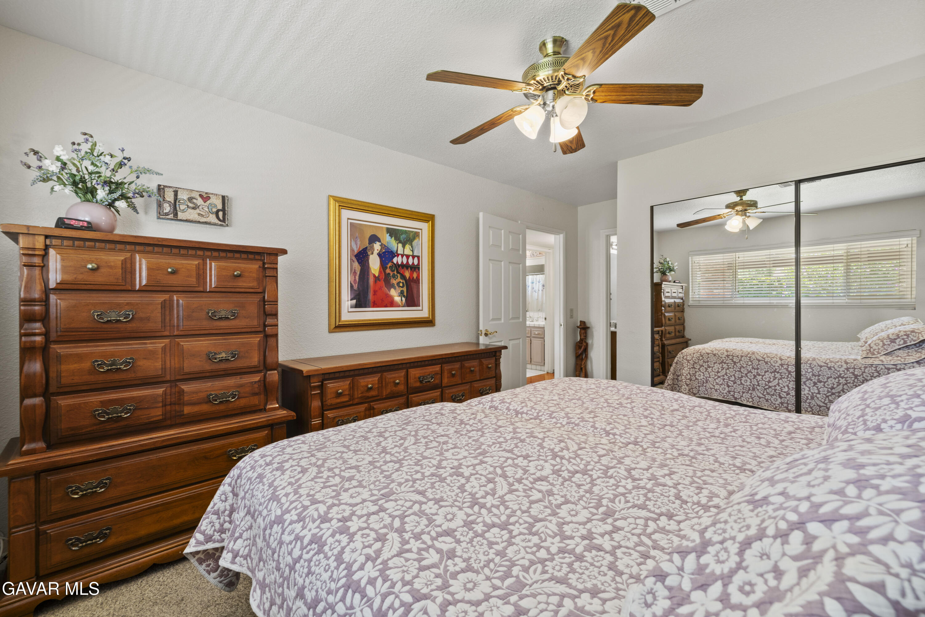 Lancaster, California 93536, United States, 4 Bedrooms Bedrooms, ,3 BathroomsBathrooms,Residential,Pending,160126