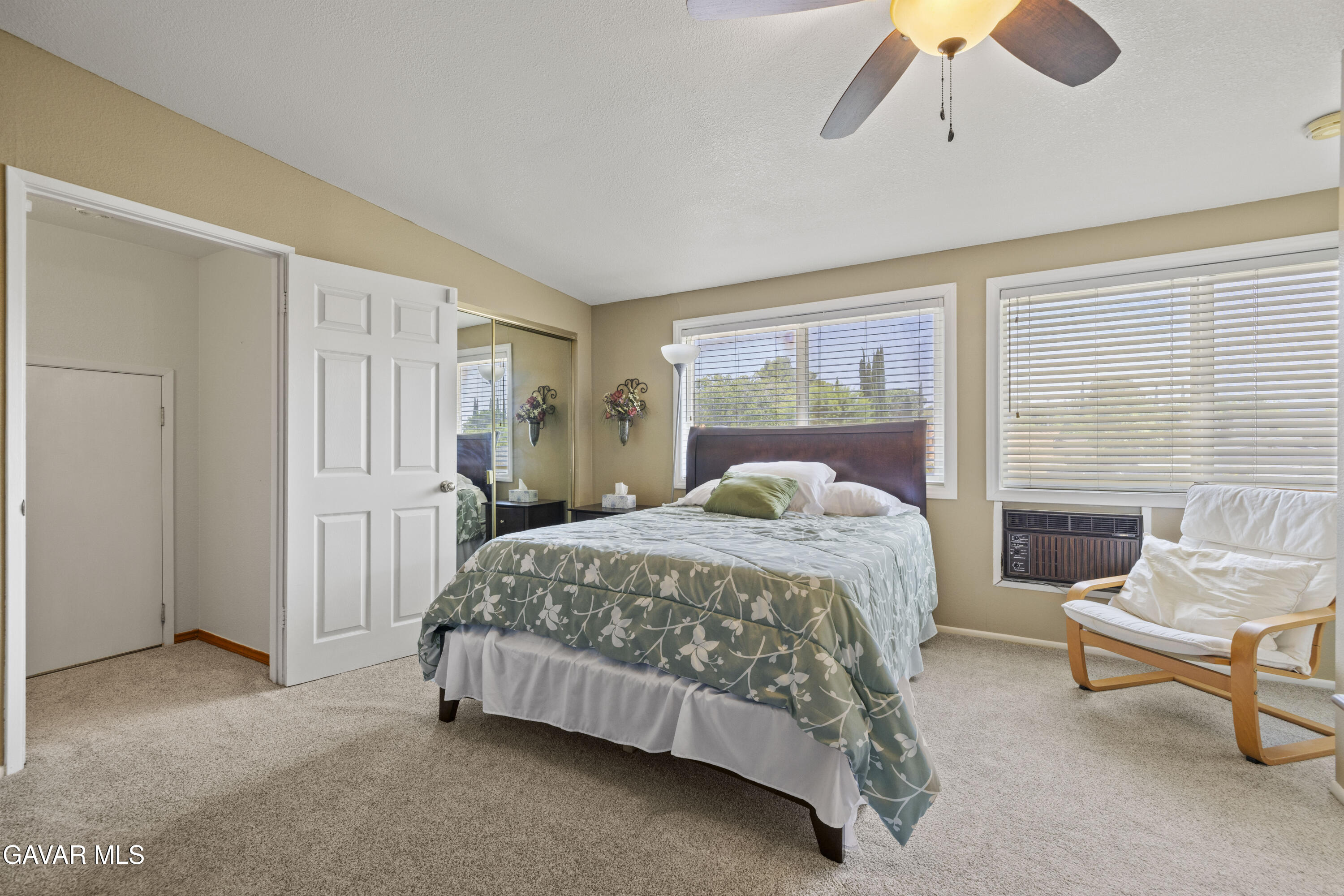 Lancaster, California 93536, United States, 4 Bedrooms Bedrooms, ,3 BathroomsBathrooms,Residential,Pending,160126