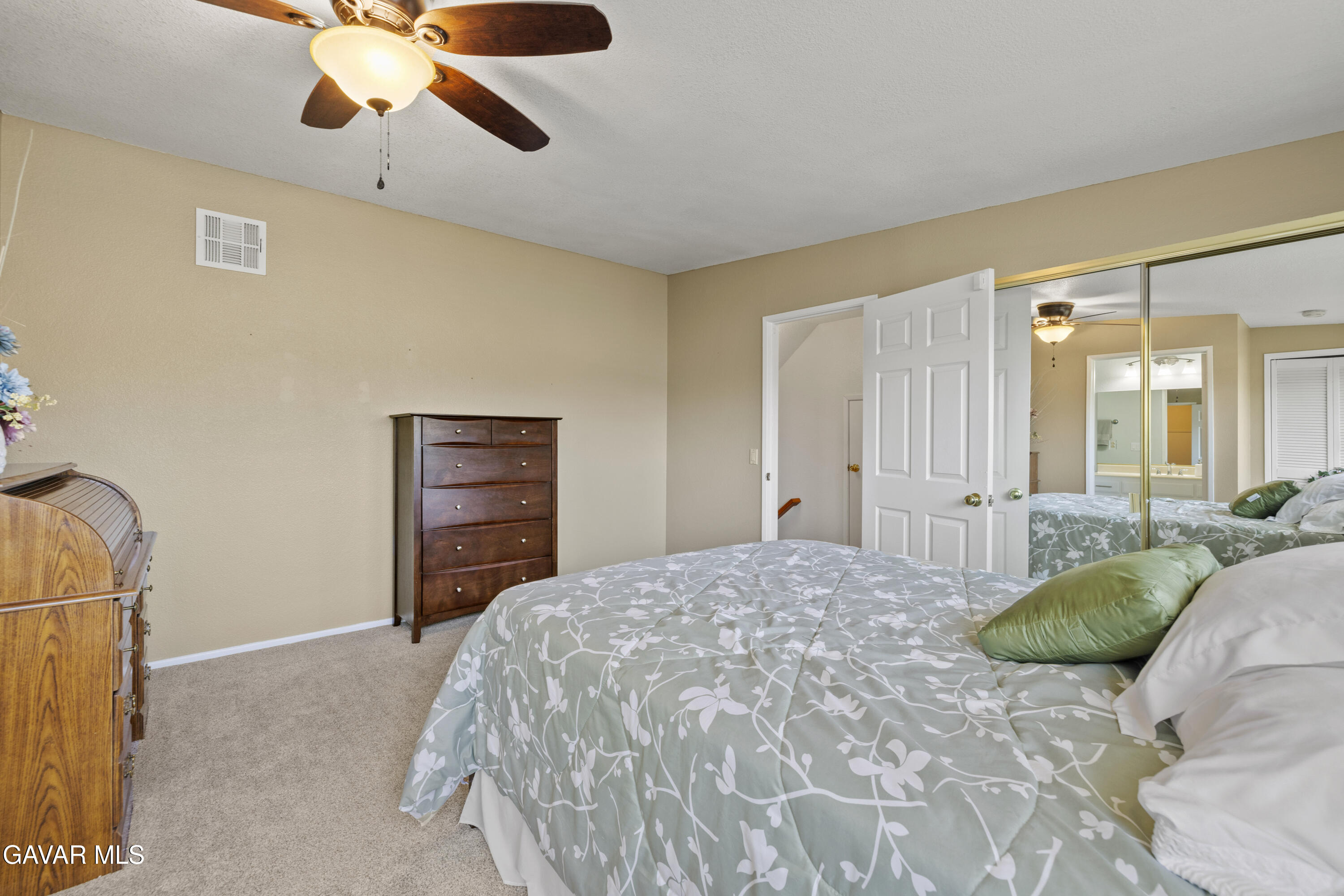 Lancaster, California 93536, United States, 4 Bedrooms Bedrooms, ,3 BathroomsBathrooms,Residential,Pending,160126