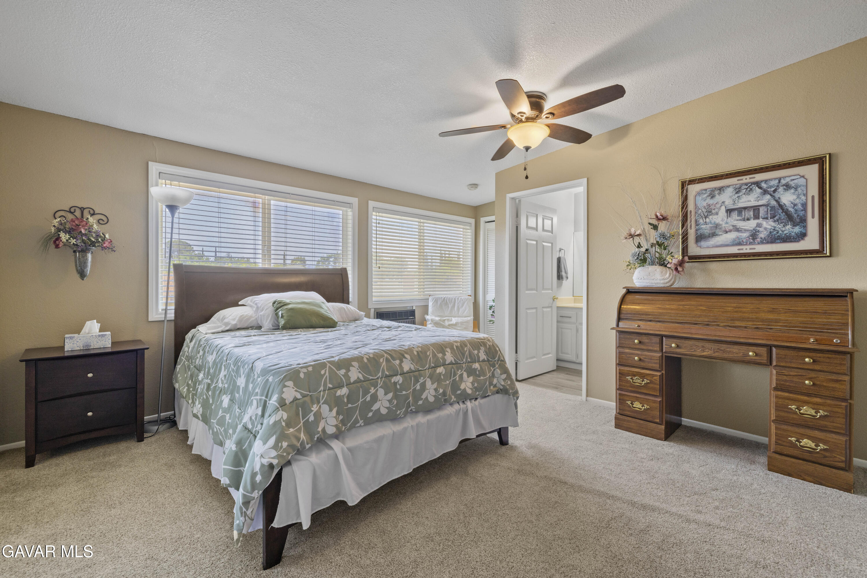 Lancaster, California 93536, United States, 4 Bedrooms Bedrooms, ,3 BathroomsBathrooms,Residential,Pending,160126