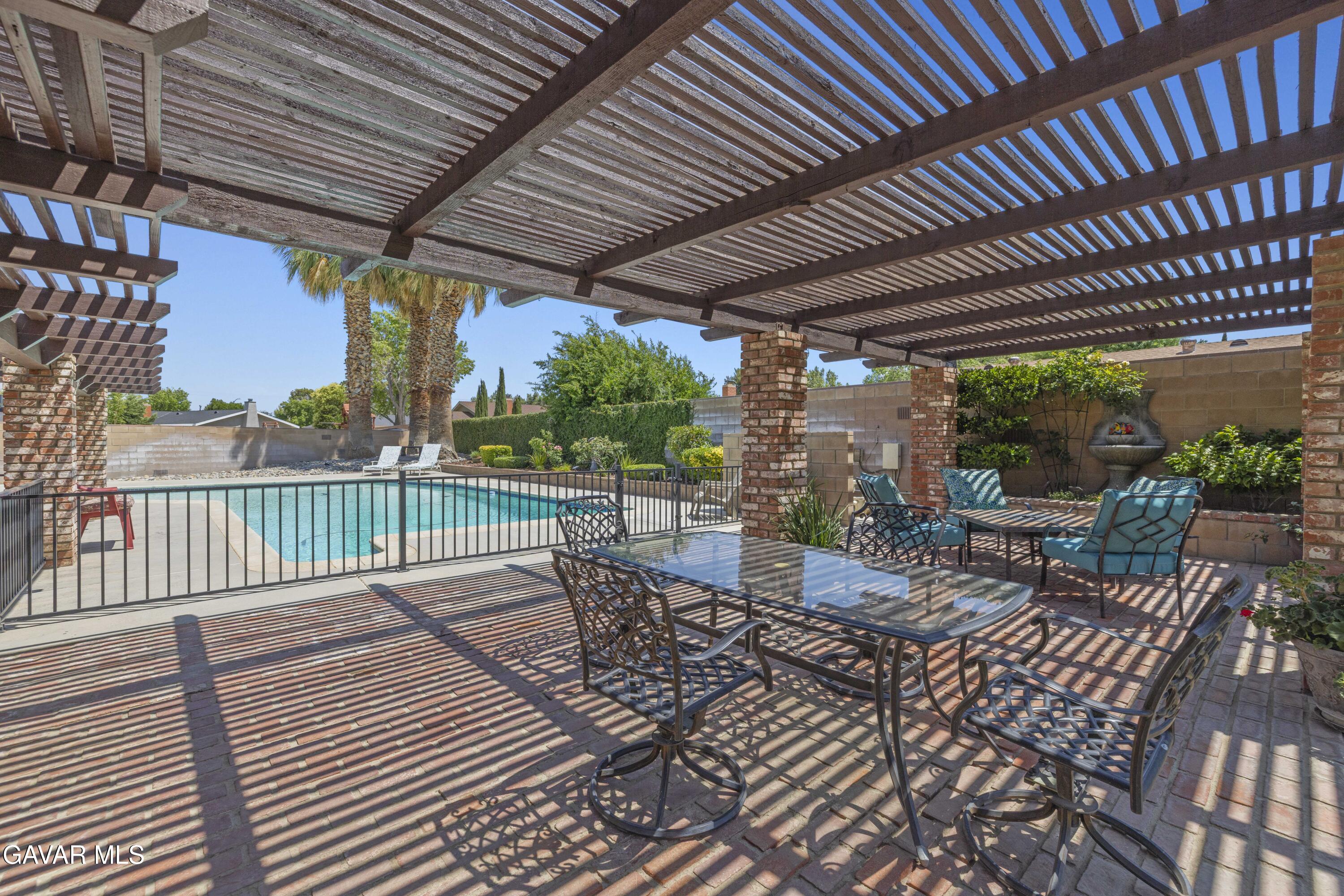 Lancaster, California 93536, United States, 4 Bedrooms Bedrooms, ,3 BathroomsBathrooms,Residential,Pending,160126