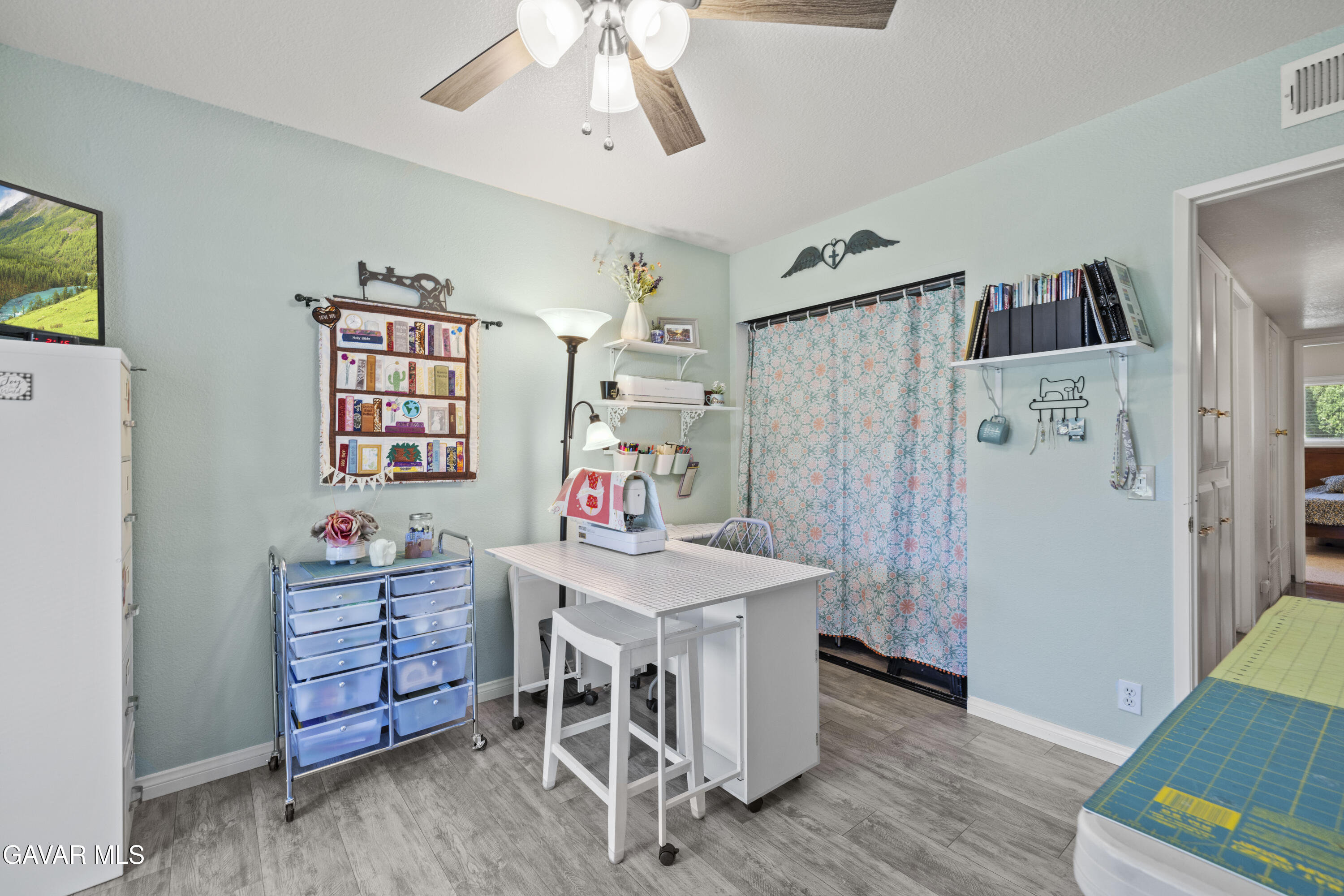 Lancaster, California 93536, United States, 4 Bedrooms Bedrooms, ,3 BathroomsBathrooms,Residential,Pending,160126