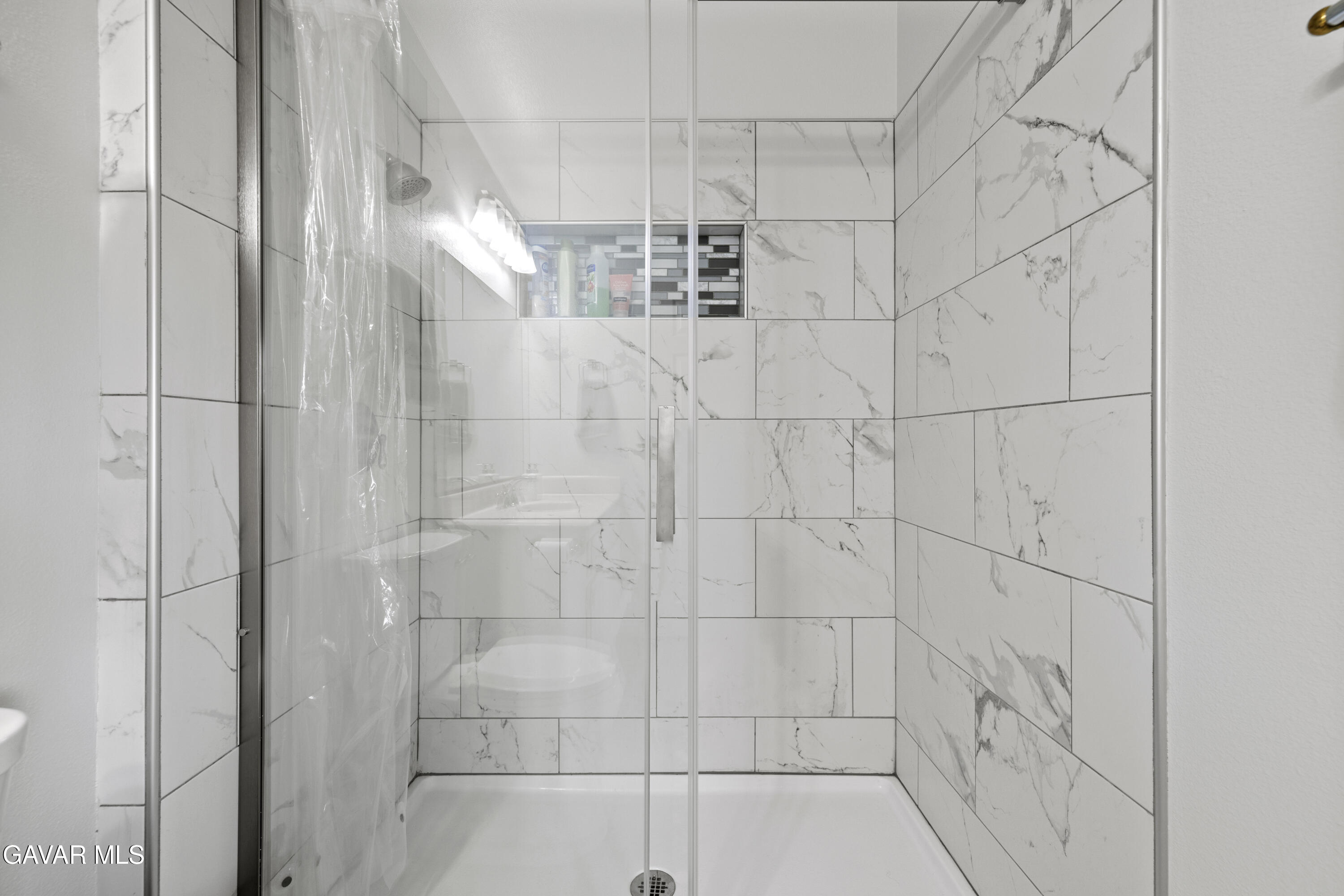 Lancaster, California 93536, United States, 4 Bedrooms Bedrooms, ,3 BathroomsBathrooms,Residential,Pending,160126