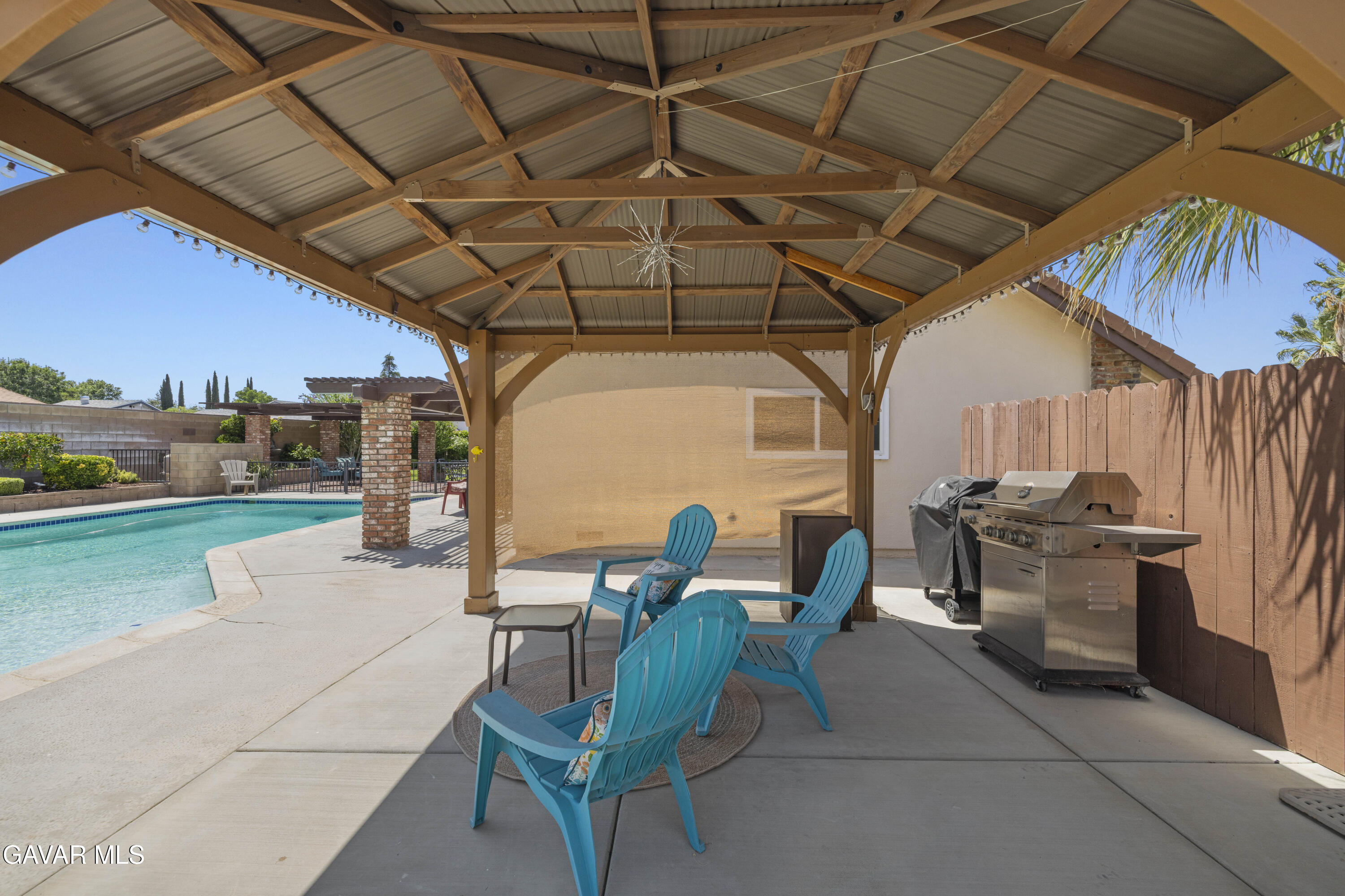 Lancaster, California 93536, United States, 4 Bedrooms Bedrooms, ,3 BathroomsBathrooms,Residential,Pending,160126