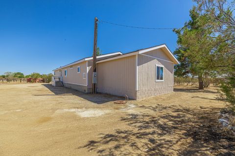 A home in Rosamond