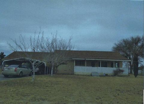 A home in North Edwards