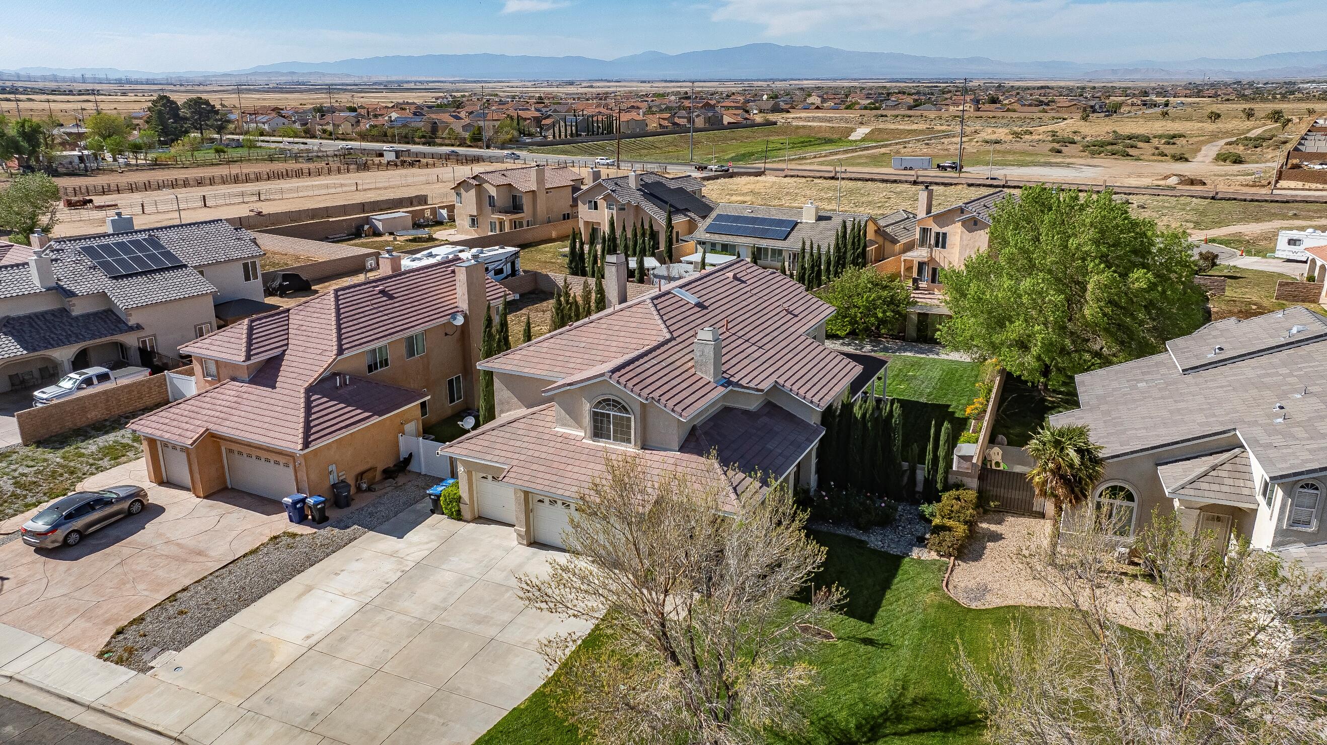 Lancaster, California 93536, United States, 5 Bedrooms Bedrooms, ,3 BathroomsBathrooms,Residential,Pending,111818