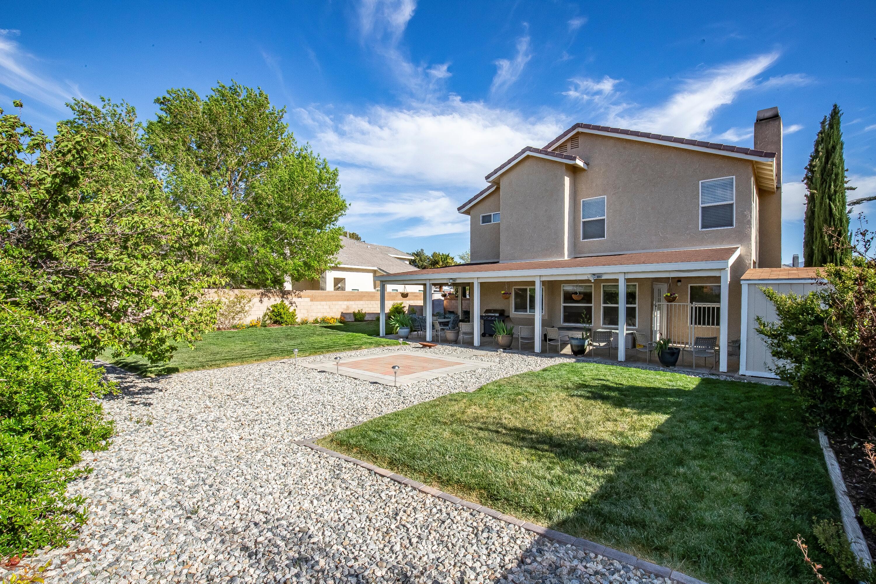 Lancaster, California 93536, United States, 5 Bedrooms Bedrooms, ,3 BathroomsBathrooms,Residential,Pending,111818