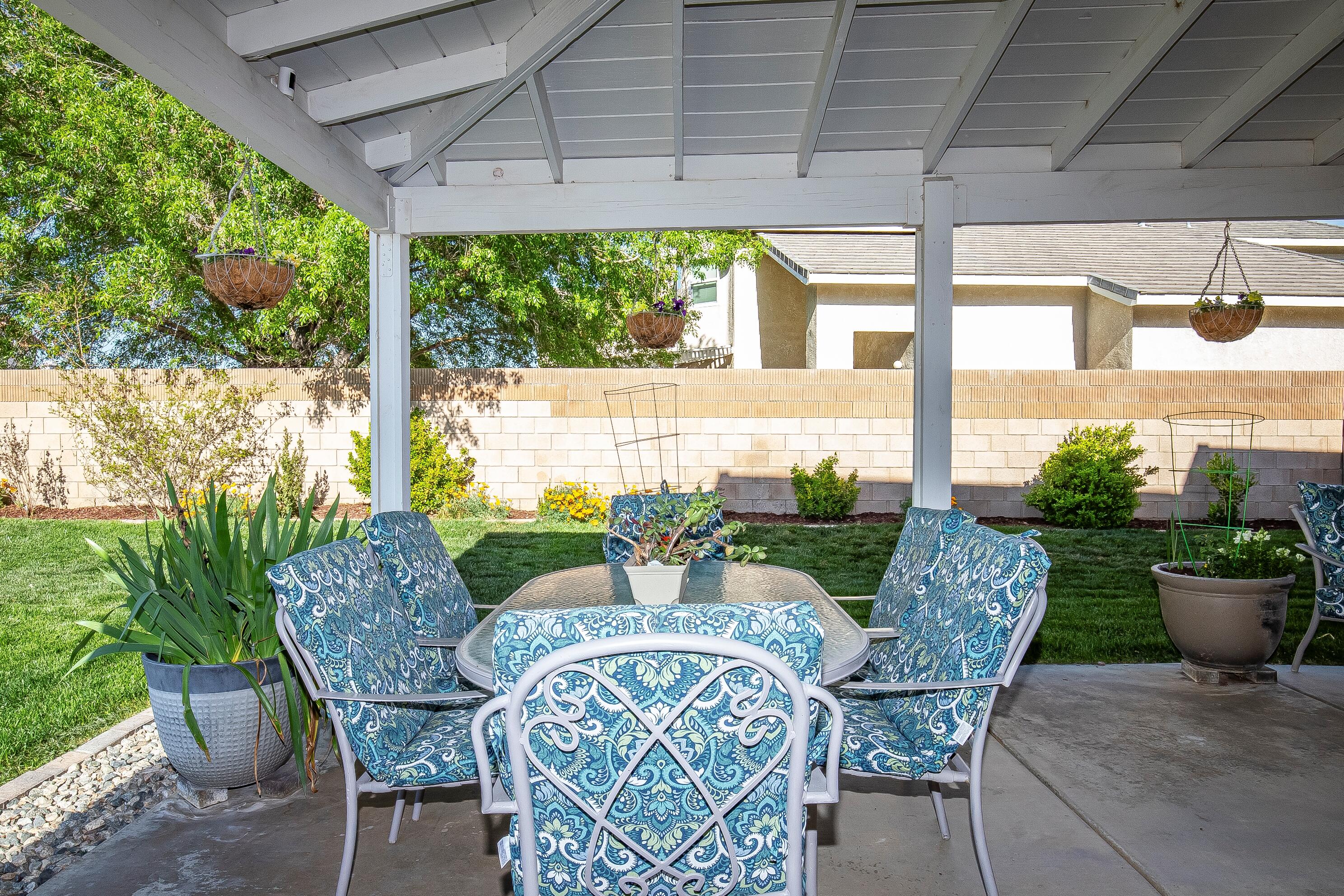 Lancaster, California 93536, United States, 5 Bedrooms Bedrooms, ,3 BathroomsBathrooms,Residential,Pending,111818