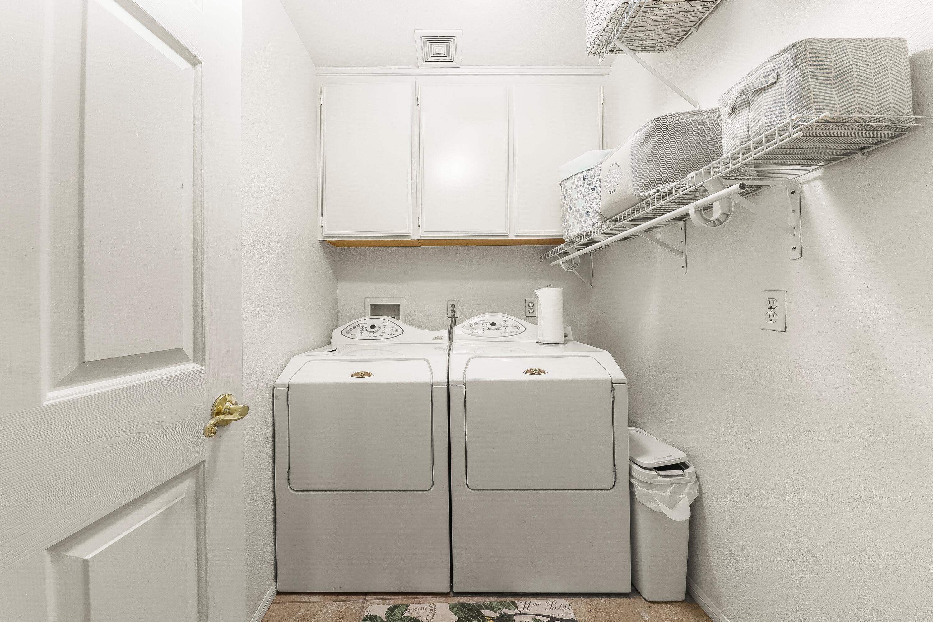 Lancaster, California 93536, United States, 5 Bedrooms Bedrooms, ,3 BathroomsBathrooms,Residential,Pending,111818