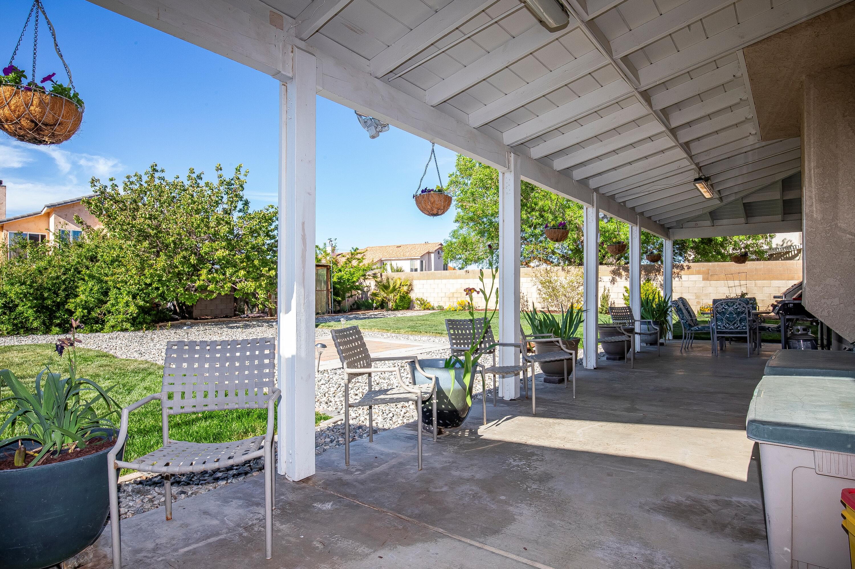 Lancaster, California 93536, United States, 5 Bedrooms Bedrooms, ,3 BathroomsBathrooms,Residential,Pending,111818