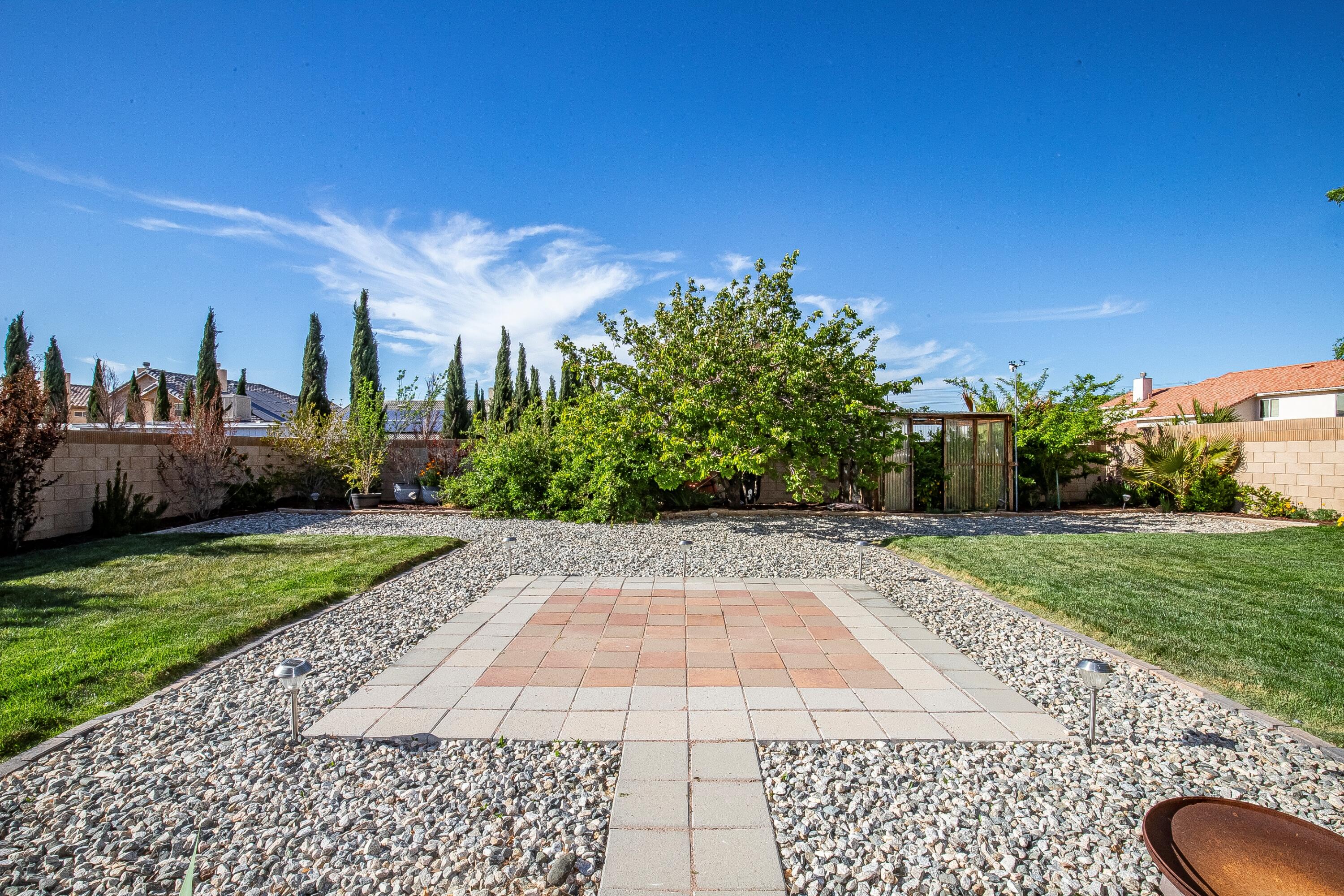 Lancaster, California 93536, United States, 5 Bedrooms Bedrooms, ,3 BathroomsBathrooms,Residential,Pending,111818