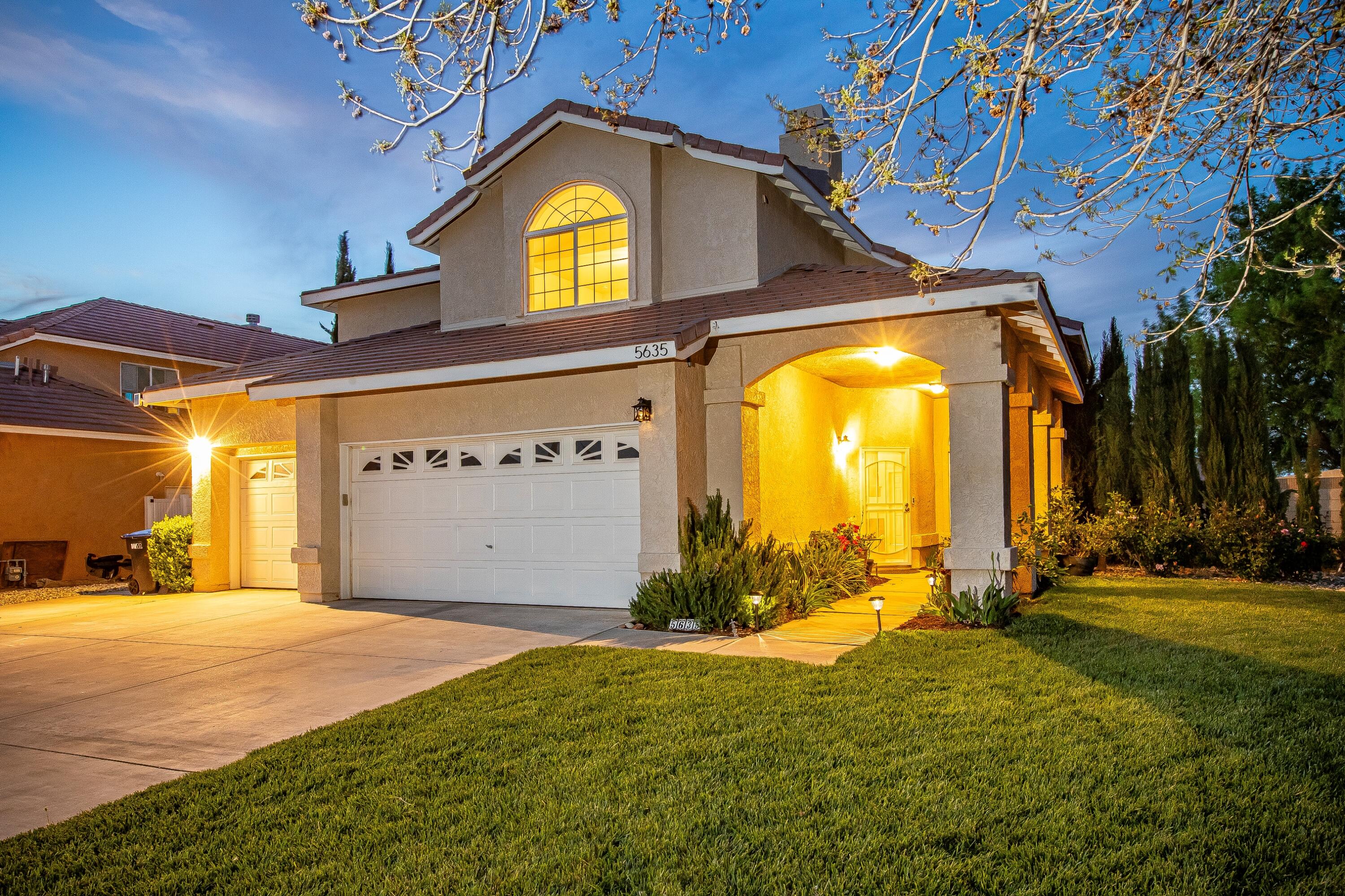 Lancaster, California 93536, United States, 5 Bedrooms Bedrooms, ,3 BathroomsBathrooms,Residential,Pending,111818