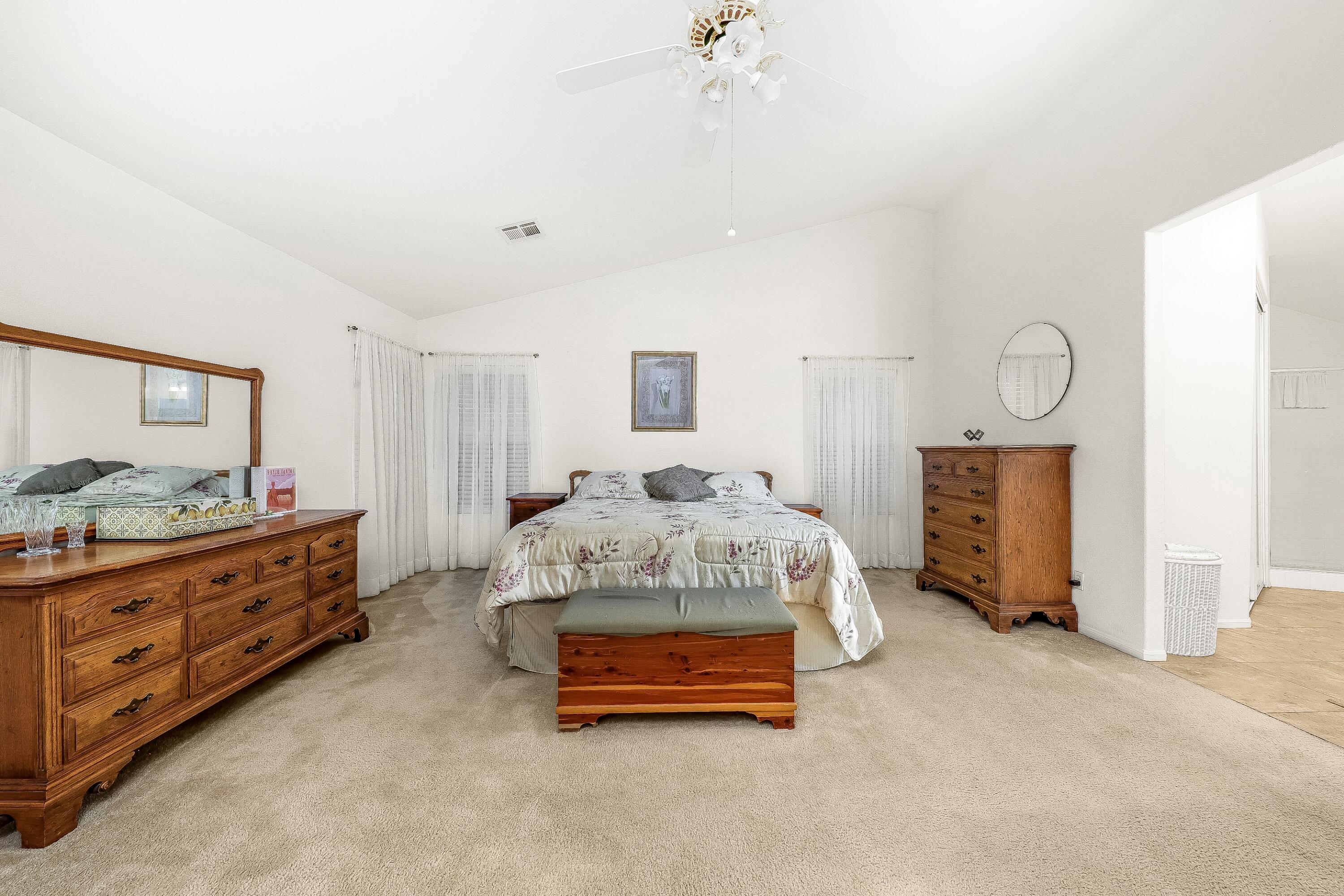 Lancaster, California 93536, United States, 5 Bedrooms Bedrooms, ,3 BathroomsBathrooms,Residential,Pending,111818