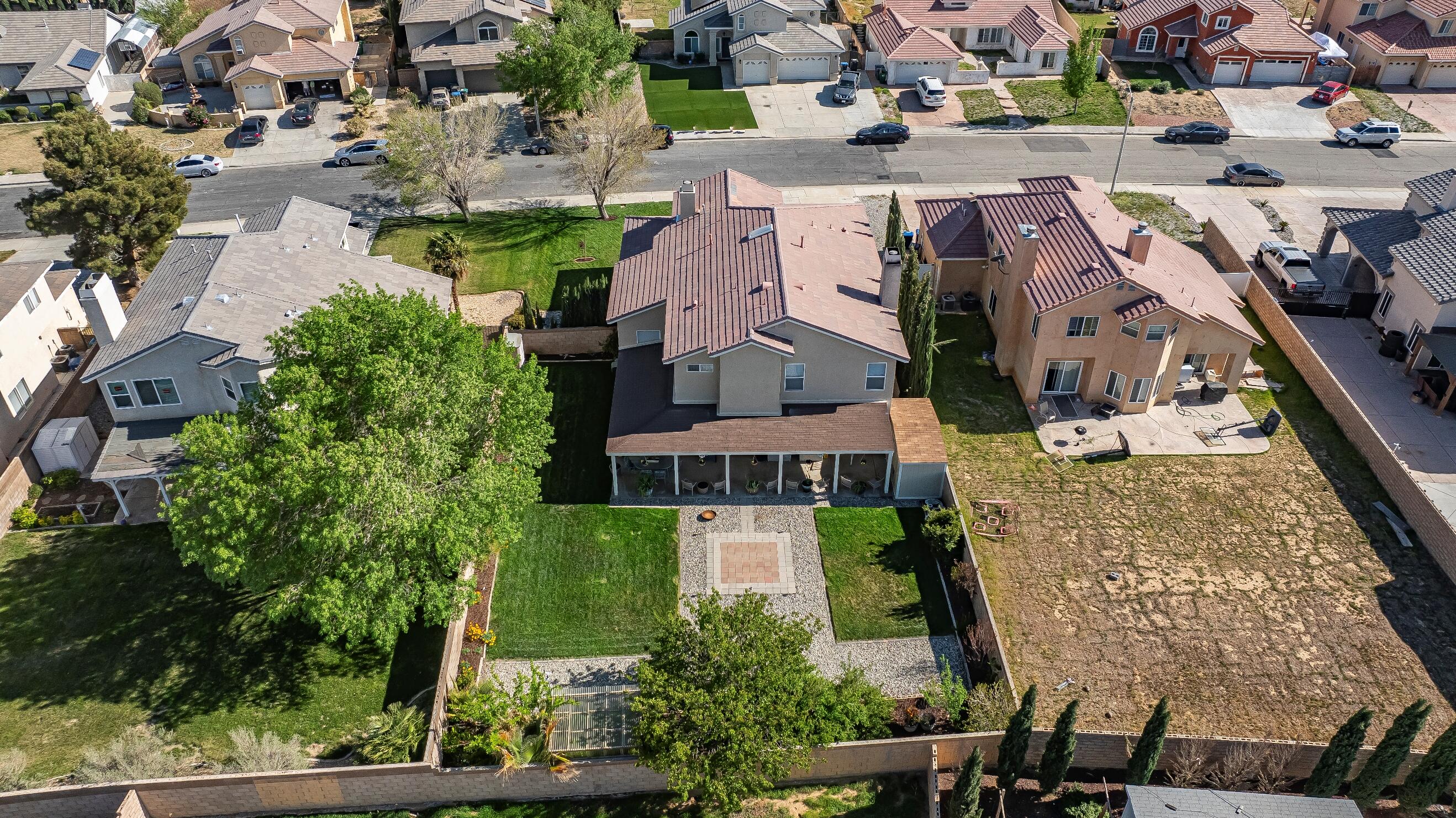 Lancaster, California 93536, United States, 5 Bedrooms Bedrooms, ,3 BathroomsBathrooms,Residential,Pending,111818