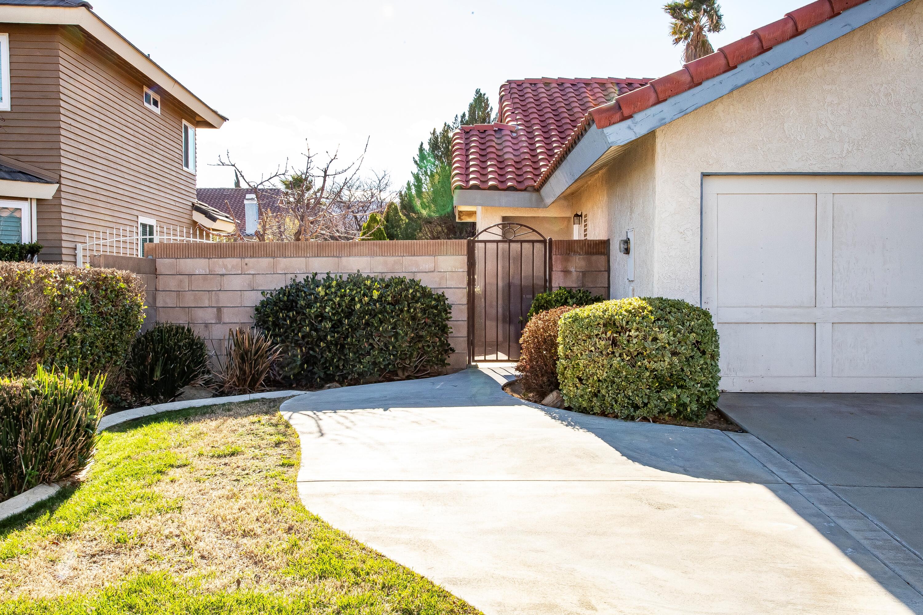 Quartz Hill, California 93536, United States, 3 Bedrooms Bedrooms, ,2 BathroomsBathrooms,Residential,Pending,84953