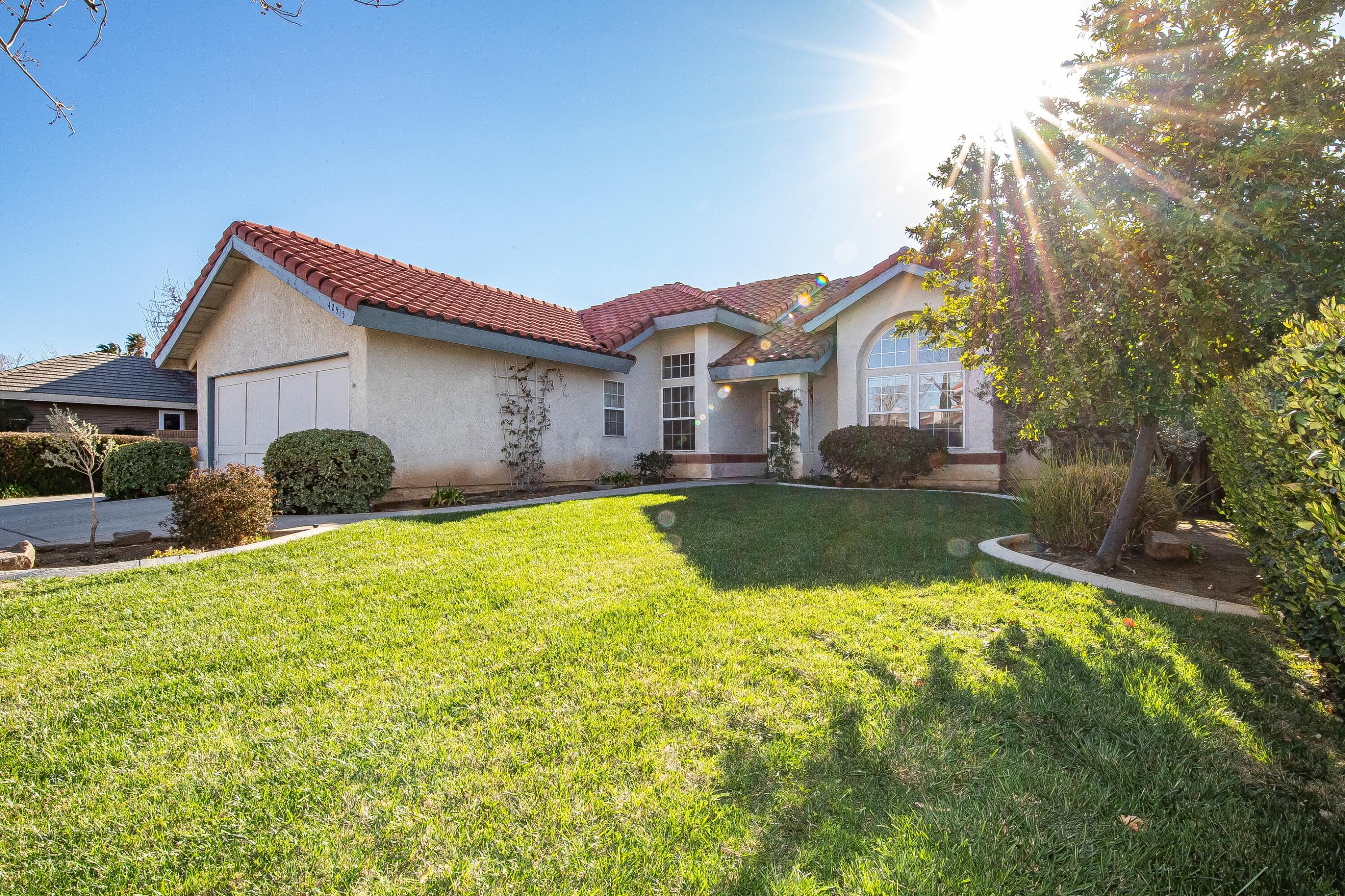 Quartz Hill, California 93536, United States, 3 Bedrooms Bedrooms, ,2 BathroomsBathrooms,Residential,Pending,84953