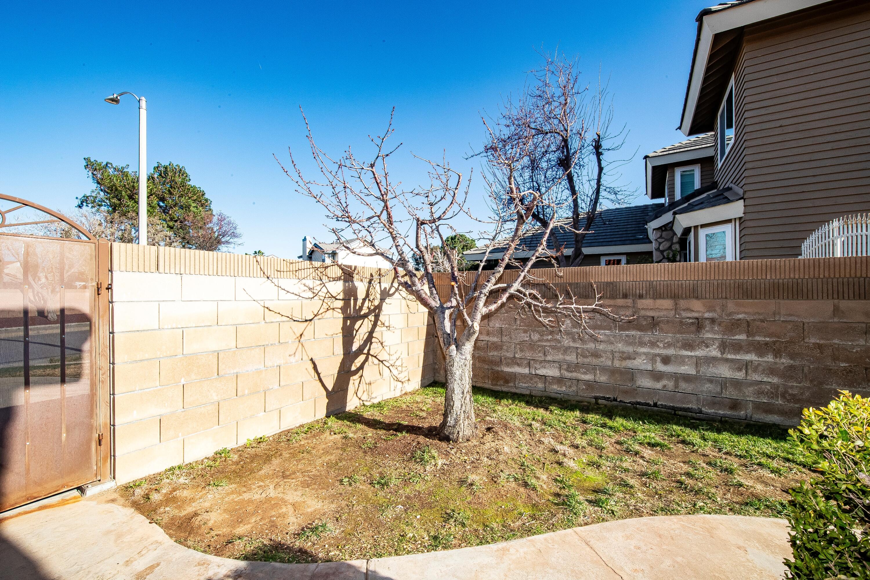 Quartz Hill, California 93536, United States, 3 Bedrooms Bedrooms, ,2 BathroomsBathrooms,Residential,Pending,84953