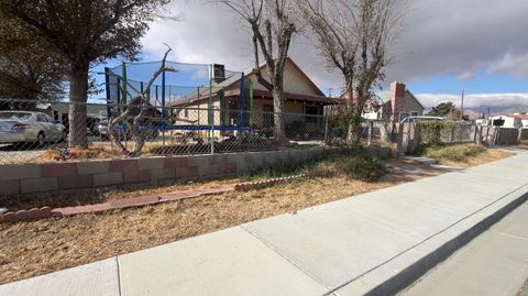 A home in Mojave