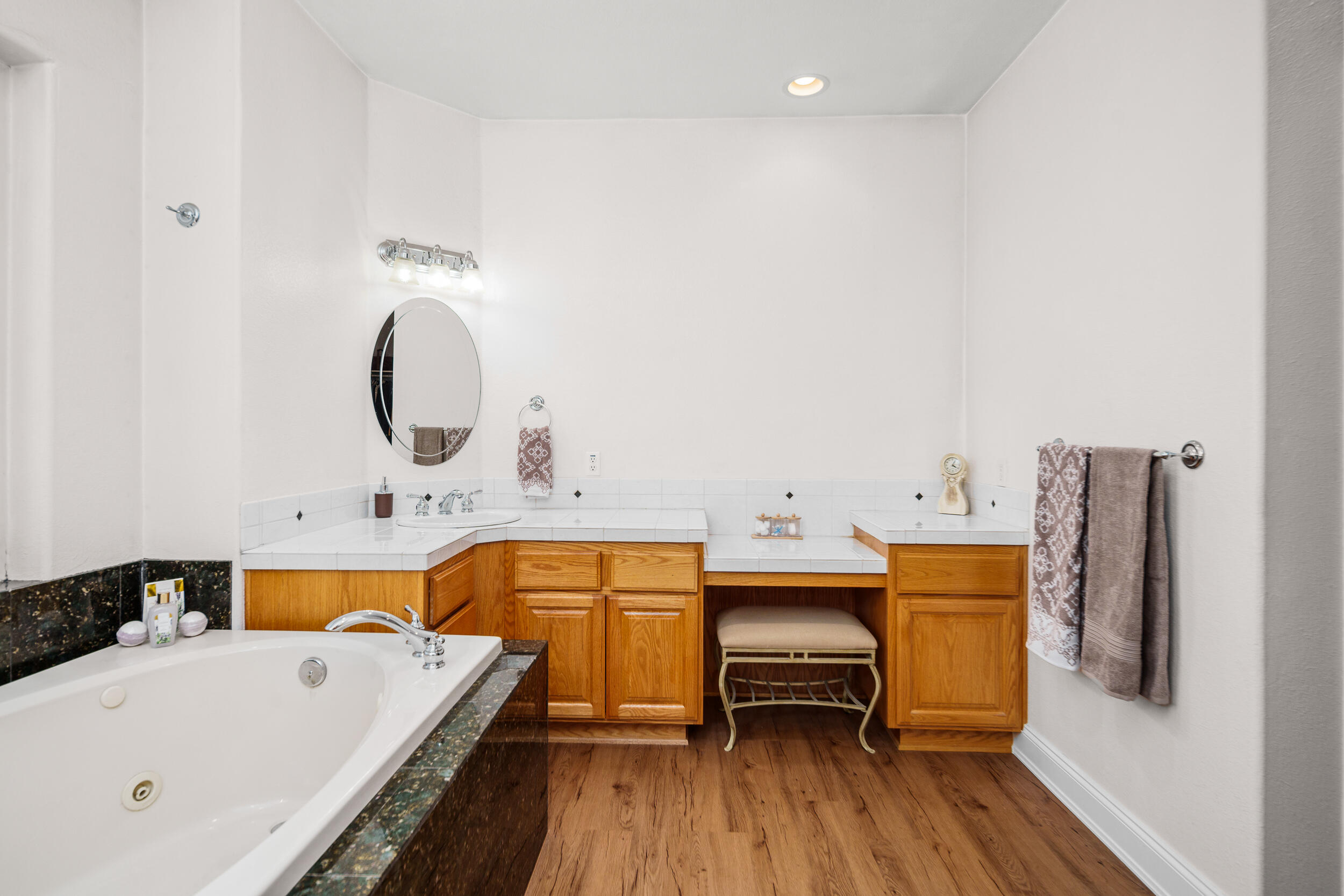 Lancaster, California 93536, United States, 3 Bedrooms Bedrooms, ,3 BathroomsBathrooms,Residential,Active,28657